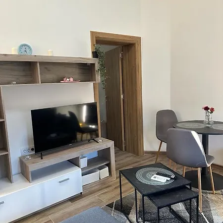 M.&.b Luks * Mataruska Banja